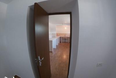 Casă cu 4 camere cu Teren 1000 Mp în Amara - 11