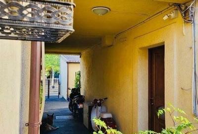 Casă cu 4 camere cu Canalizare în 13 Septembrie - 1