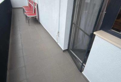 Apartament cu 3 camere semidecomandat în Florești - 1