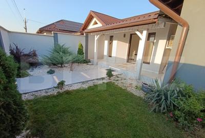 Casă cu 3 camere cu Teren 250 Mp în Dej - 1