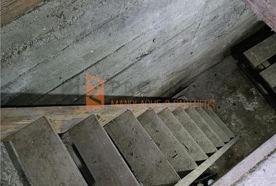 Casă cu 3 camere decomandat cu Teren 1378 Mp în Costești - 6