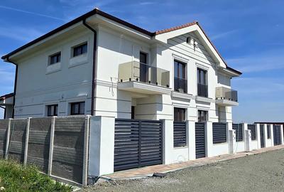 Casă cu 4 camere în Săcălaz