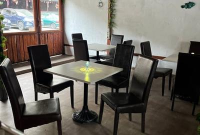 Spatiu autorizat pentru alimentatie publica, 74 mp, terasa, zona Piata 1 Mai - 3