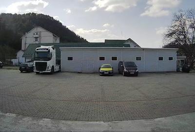 Spațiu comercial, de 100 mp, în Central - 3