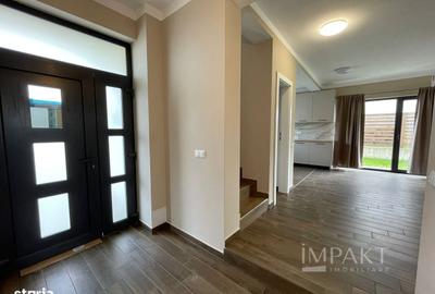 Casă cu 4 camere în Central - 2