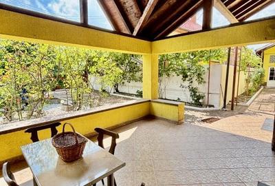 Casa individuala - zona Calea Dumbravii - 2 intrari separate - 5