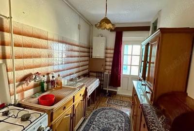 Apartament cu 3 camere decomandat în Unirii - 7