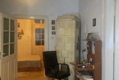 Vand casa cocheta , zona linistita , str.Xenopol - 6
