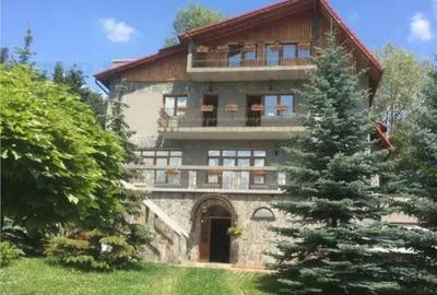 Casă cu 9 camere cu Teren 1784 Mp în Cornu - 6