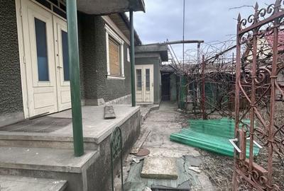 Casă cu 3 camere cu Teren 244 Mp în Central - 11