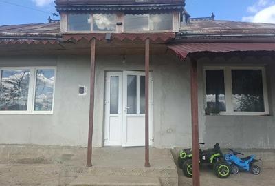 Casă cu Teren 1130 Mp în Miorcani - 9