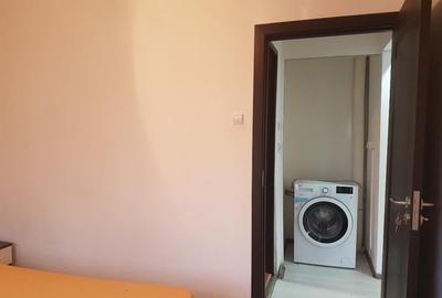 Apartament trei camere, semimobilat, renovat frumos, etaj 3, Mioritei - 4