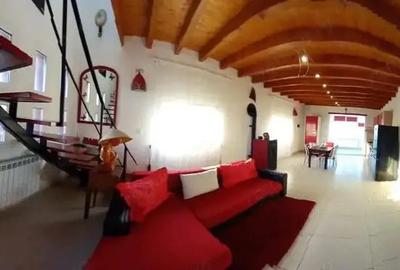 Casă cu 6 camere cu Teren 1500 Mp în Costinești