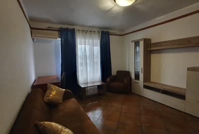 Apartament cu 2 camere, mobilat în Bd. Independenței - 4