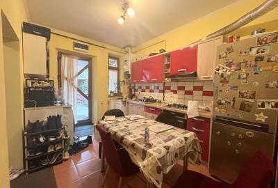 Apartament cu 3 camere, curte comuna, zona Mehala - 13