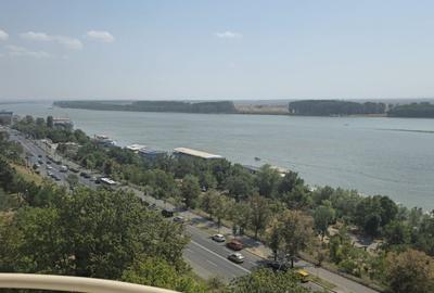 Exclusivitate - Apartament 3 camere, 92 mp - Faleza Dunarii, COMISION 0% - 7