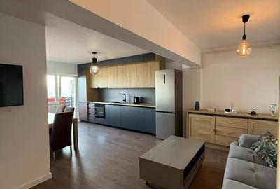 Apartament cu 3 camere, 57 mp, etaj intermediar, zona Petrom - 1