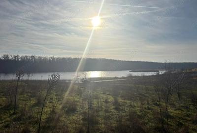 Teren 10.009 mp cu deschidere 70 m vedere la lac ?i padure - 2