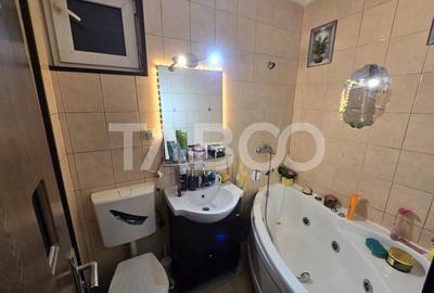 Garsoniera decomandata 28 mp utili mobilata utilata zona Tilisca Sibiu - 5