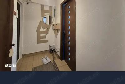 Vand apartament zona centrala etaj 2. - 4
