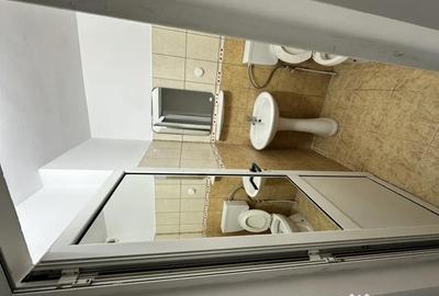 Spațiu comercial, de 50 mp, în Central - 5
