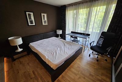 Apartament cu 2 camere semidecomandat, mobilat în Central