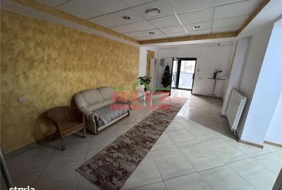 Spațiu comercial, de 372 mp, în Tineretului - 15