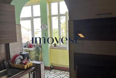 Apartament cu 3 camere decomandat în Central - 3