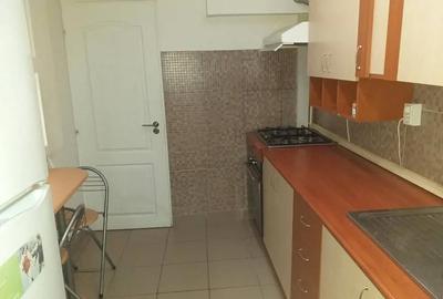 Garsonieră decomandată în Vitan