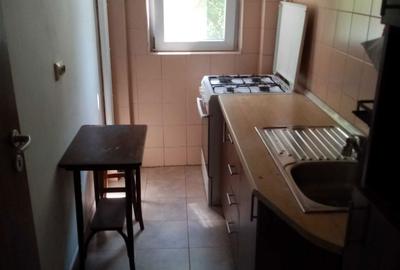 Apartament cu 2 camere decomandat în Prelungirea Ghencea