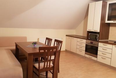 Apartament cu 3 camere, mobilat în Central - 3