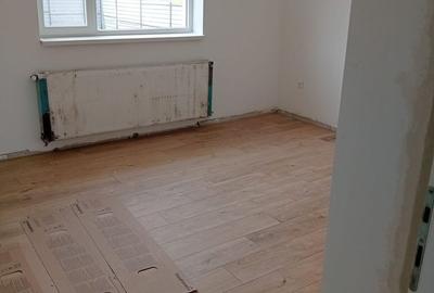 Casă cu 3 camere cu Teren 600 Mp în Central - 1