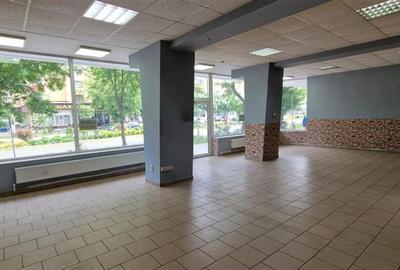 Spațiu comercial, de 141 mp, în Micro III - 9