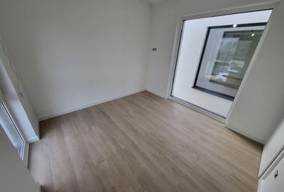 Comision 0%. Langa Iulius Mall. Zid despartitor dublu. Finisaje premium - 21