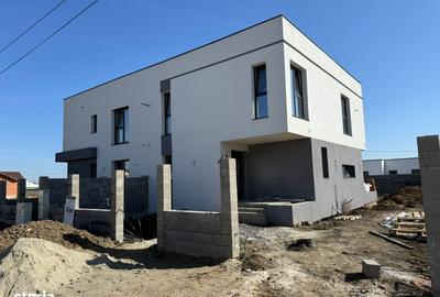 Casă cu 4 camere cu Teren 325 Mp în Moșnița Nouă - 3