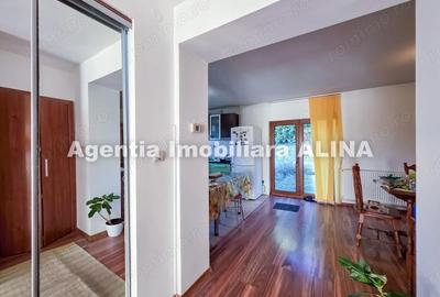 Casă cu 4 camere în Vulcan - 2