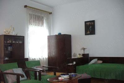 Apartament la casa zona centrala Apartament la casa zona centrala - 3