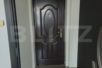 Apartament de vanzare,  cu 2 camere, 33 mp, zona Piata 1 Mai - 2