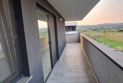 Apartament cu 2 camere decomandat în Sânnicoară - 4