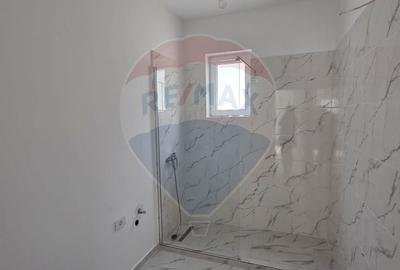 Casă cu 3 camere cu Teren 273 Mp în Crevedia - 4