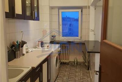 Garsonieră decomandată, mobilată în Nerva Traian - 11