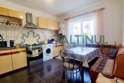 Casă tip duplex în Șelimbăr, zona Dracula – garaj, curte, 3 dormitoare - 4