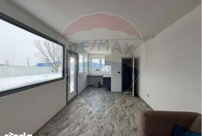 Spațiu comercial, de 25 mp, în Central