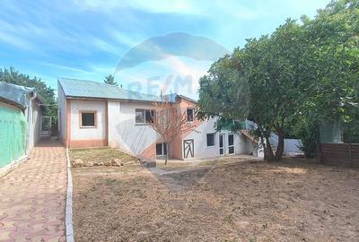 Casă cu 3 camere cu Canalizare în Nord-Est - 23