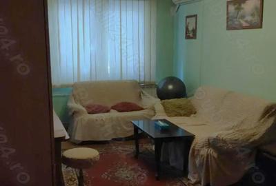 Apartament cu 4 camere semidecomandat, mobilat în Pantelimon - 1