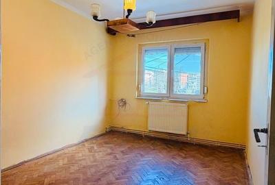 Apartament cu 3 camere decomandat în Țiglina 3 - 5