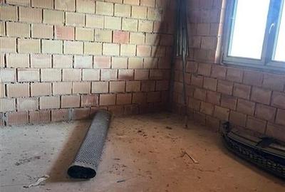 CASA DEMISOL+ PARTER SI TEREN DE VANZARE BOGDANESTI - BACAU - 3