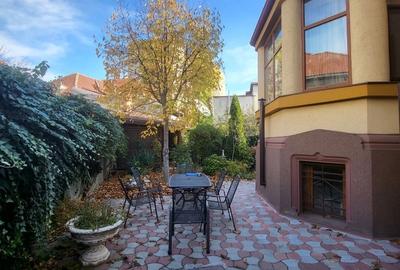 Vila boiereasca, superba, strada, linistita, nelipita de vreun alt imobil Vila boiereasca, superba, strada, linistita, nelipita de vreun alt imobil - 42