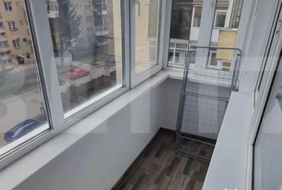 Apartament cu 3 camere semidecomandat în Micro 9 - 3