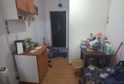 Garsonieră decomandată în Central - 1